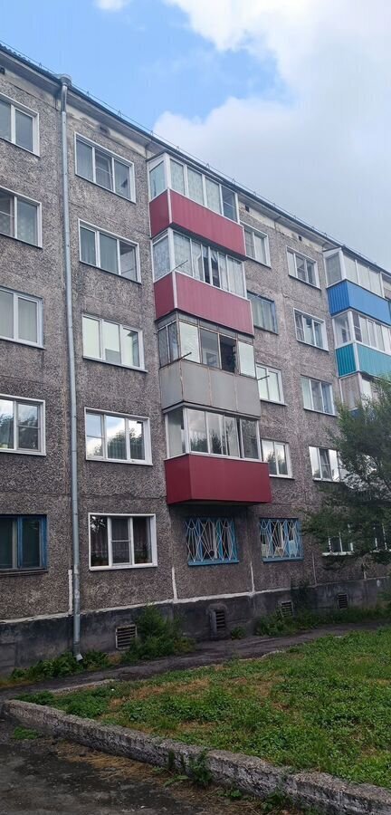 квартира г Киселевск ул Багратиона 42 Кемеровская обл. — Кузбасс фото 1