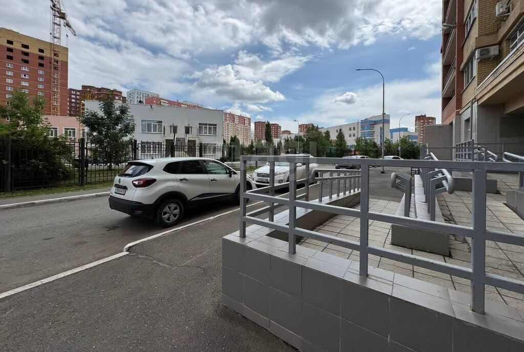 квартира г Оренбург р-н Ленинский ул Салмышская 43а фото 28