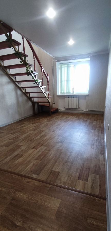 квартира р-н Тихорецкий г Тихорецк ул Октябрьская 97а Тихорецкое городское поселение фото 1
