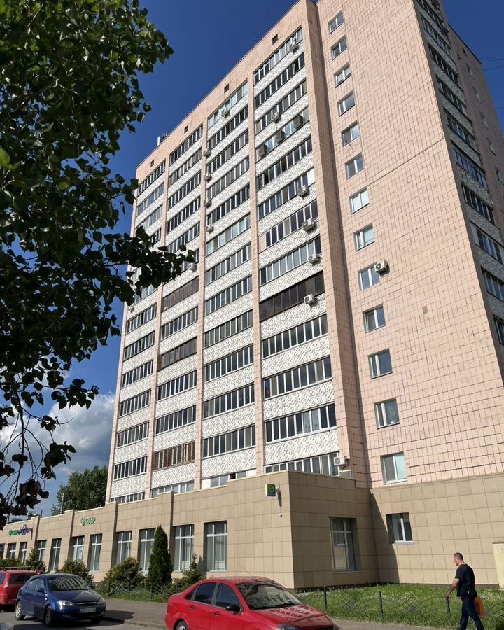 квартира г Казань р-н Московский Яшьлек пр-кт Ямашева 9 фото 1
