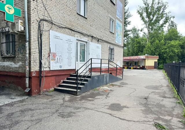 торговое помещение р-н Кировский ул Елизаровых 49 фото