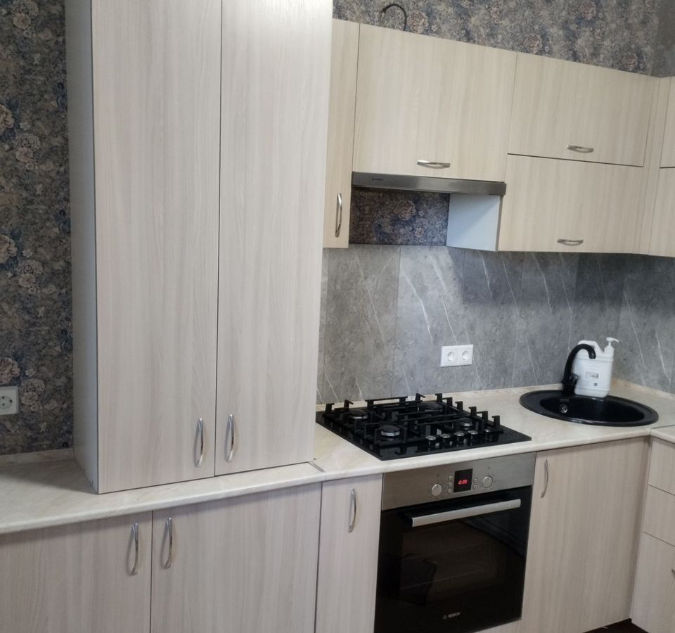квартира г Волгоград р-н Кировский ул им. старшего лейтенанта Токарева 9 фото 5