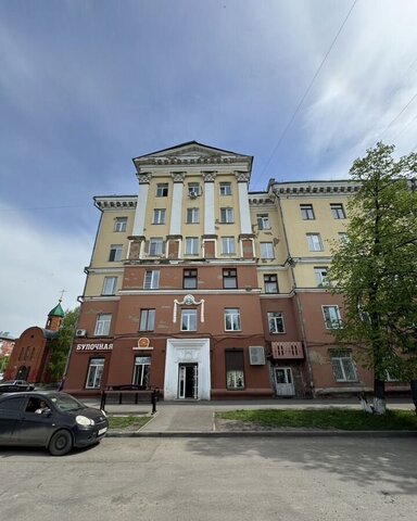 торговое помещение р-н Кировский ул 40 лет Октября 20 фото