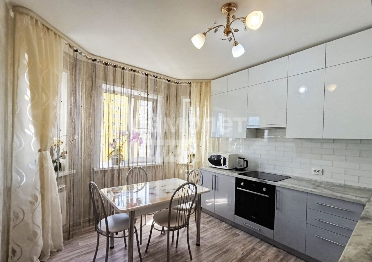 квартира г Курск р-н Центральный пр-кт Анатолия Дериглазова 111 фото 2