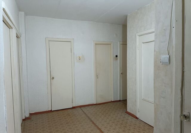 р-н Ики-Бурульский п Ики-Бурул 1-й мкр-н, 23, Элиста фото