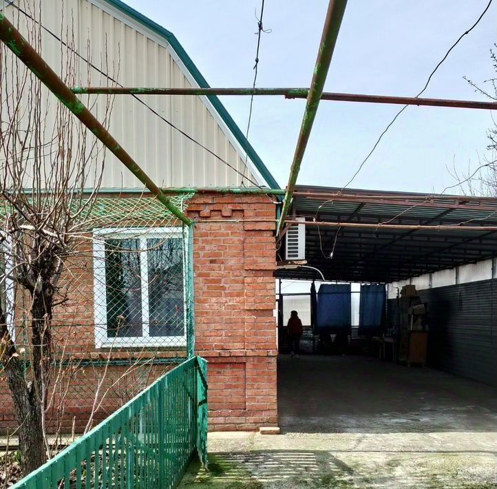 дом р-н Кавказский г Кропоткин тер Родник садоводческое товарищество ул Мичурина 8я линия фото 2