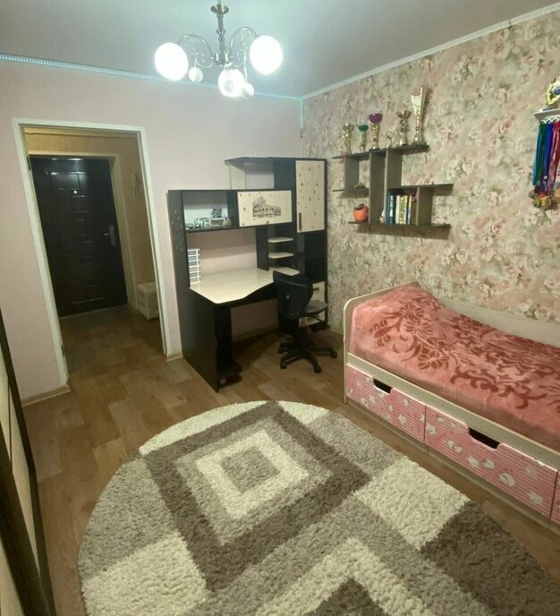 квартира г Каменск-Шахтинский Заводской Больничная улица, 21 фото 1