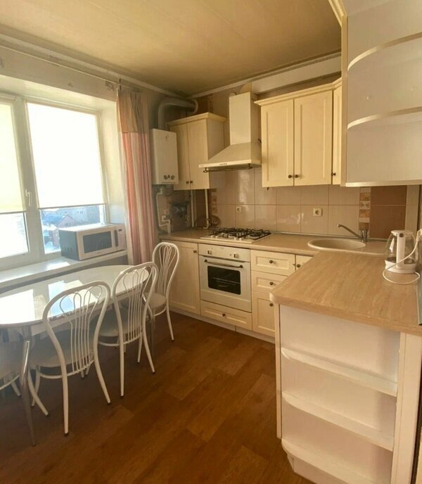 квартира г Каменск-Шахтинский Заводской Больничная улица, 21 фото 2