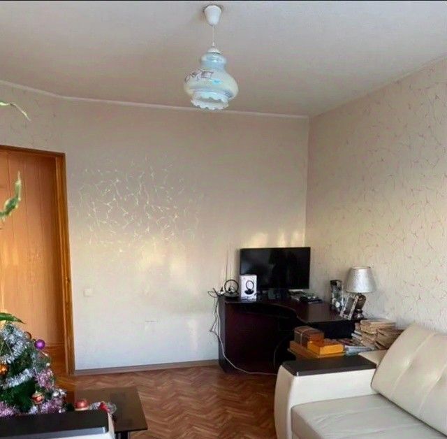квартира г Калуга р-н Октябрьский ул Тарутинская 200к/1 фото 4