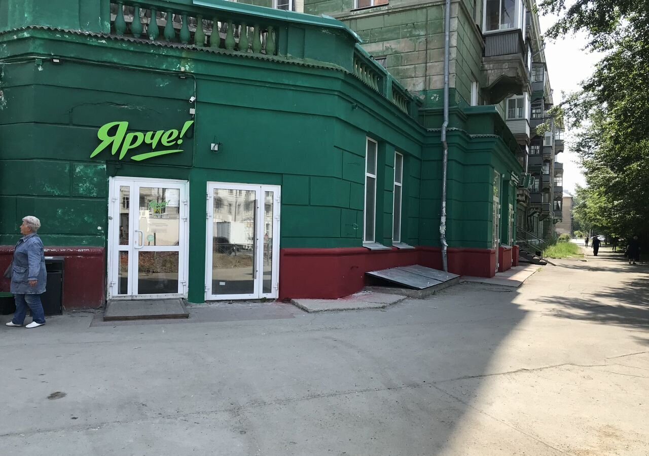 торговое помещение г Новосибирск р-н Дзержинский Берёзовая роща ул Авиастроителей 14 фото 1