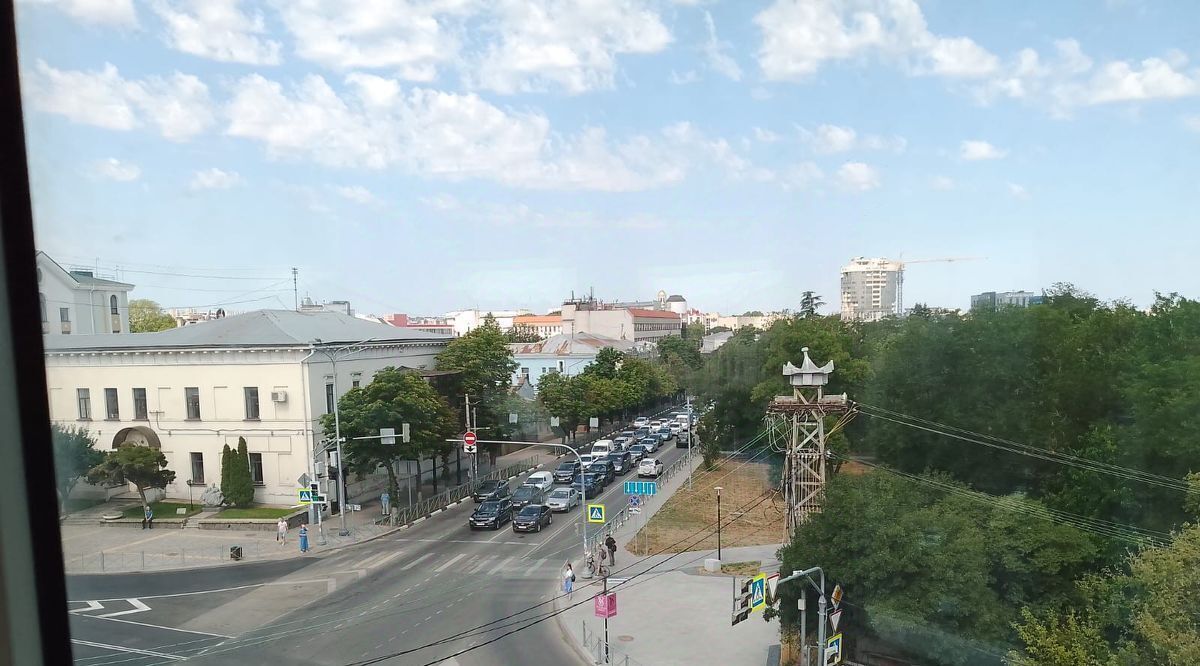 квартира г Симферополь р-н Киевский ул Воровского 1/2 фото 16