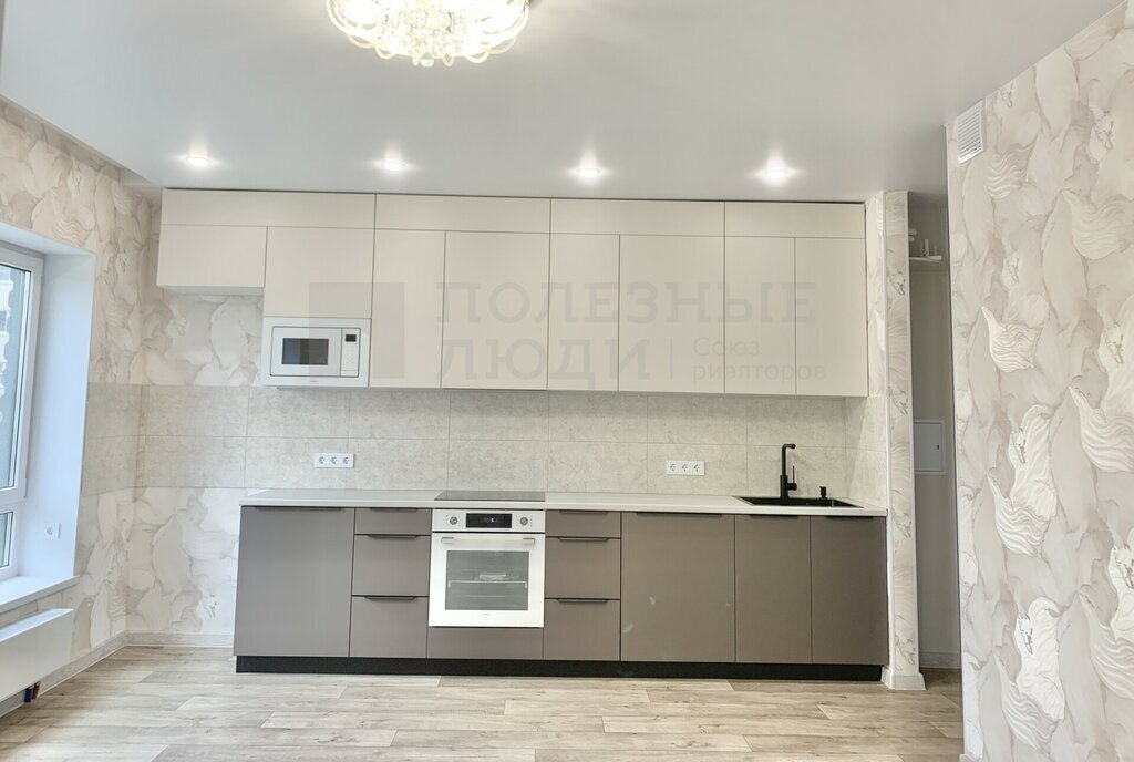 квартира г Великий Новгород ул Нехинская 20к/2 фото 1