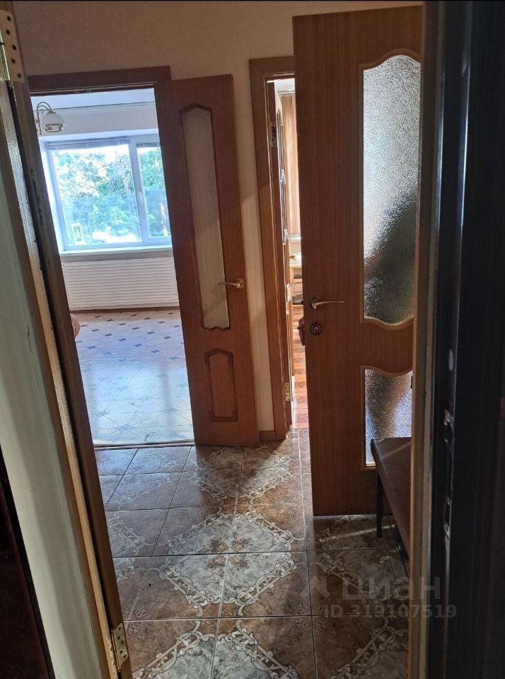 квартира р-н Ейский г Ейск ул Коммунаров 26 фото 5