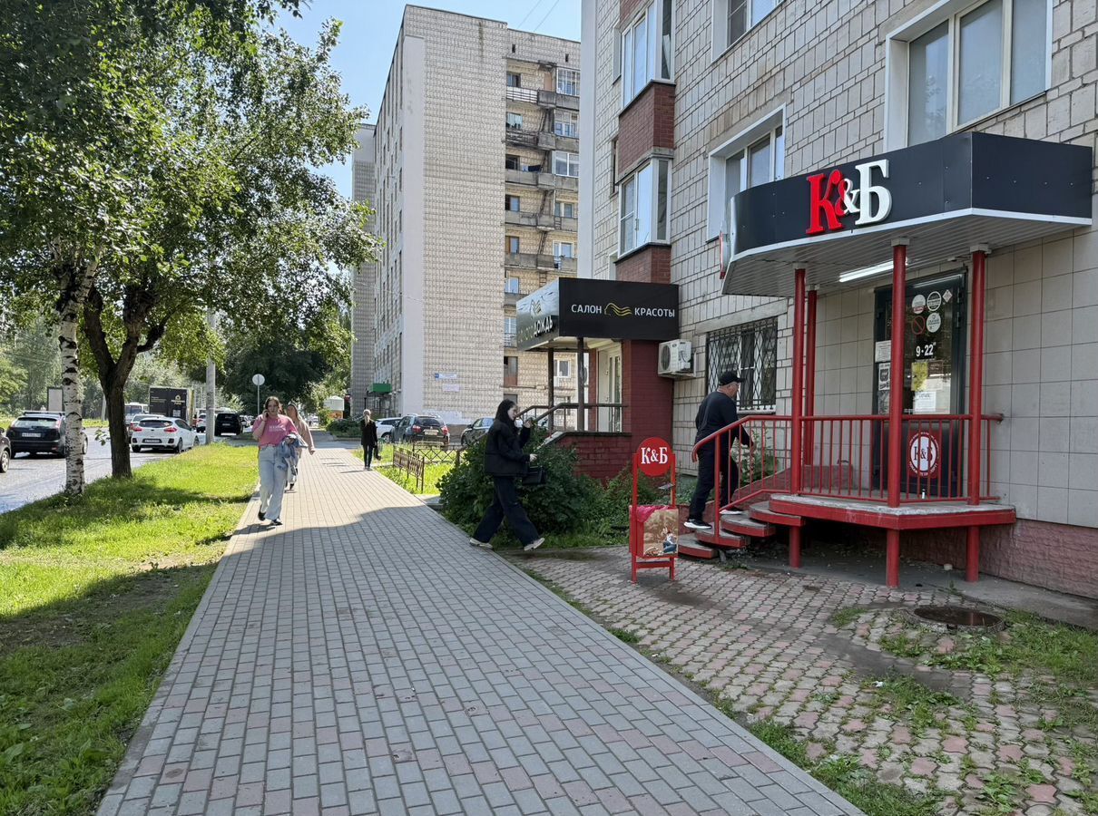 торговое помещение г Киров р-н Ленинский пр-кт Строителей 7 фото 3
