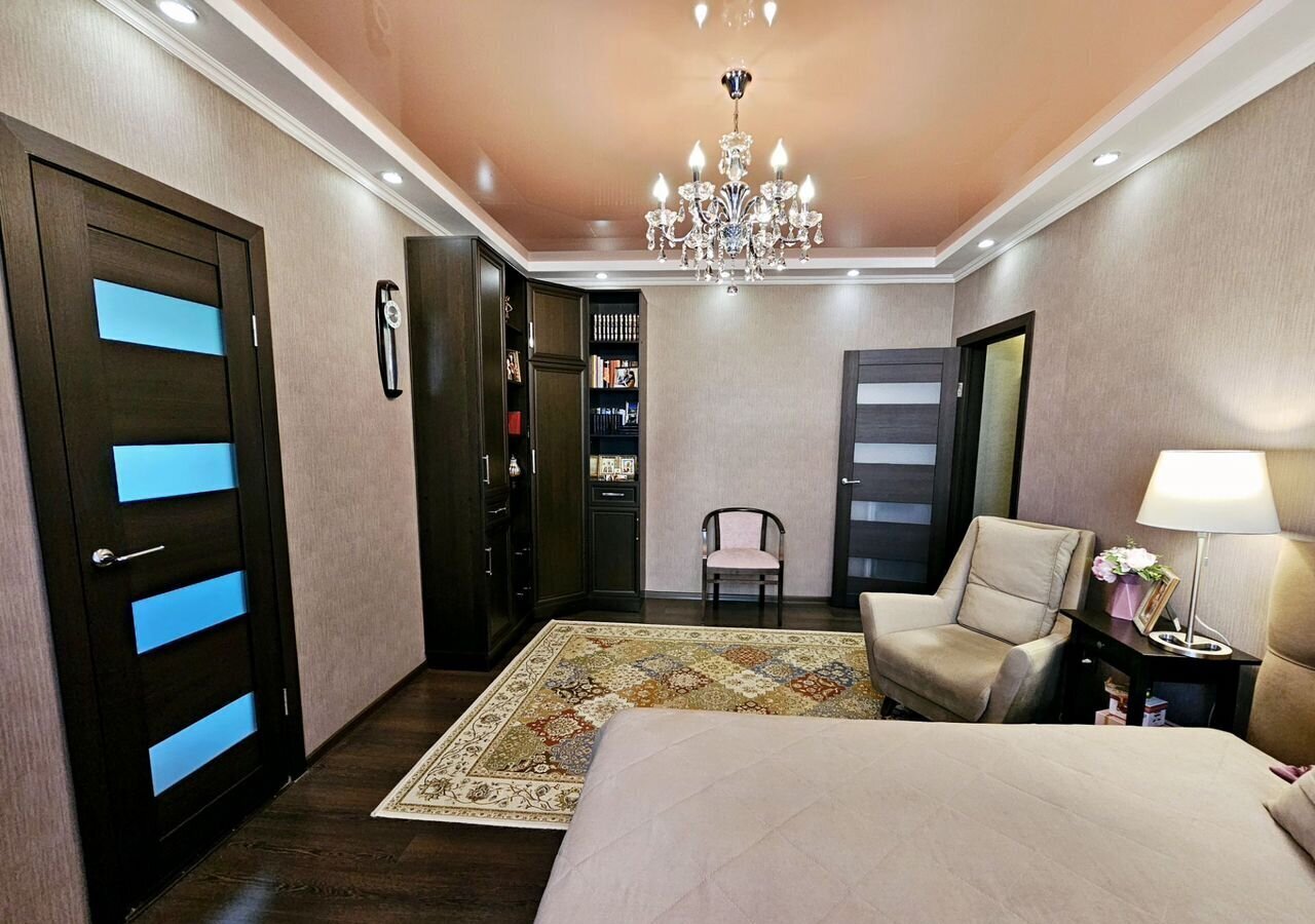 квартира г Астрахань р-н Советский ул. Набережная реки Царева, 87к 5 фото 1