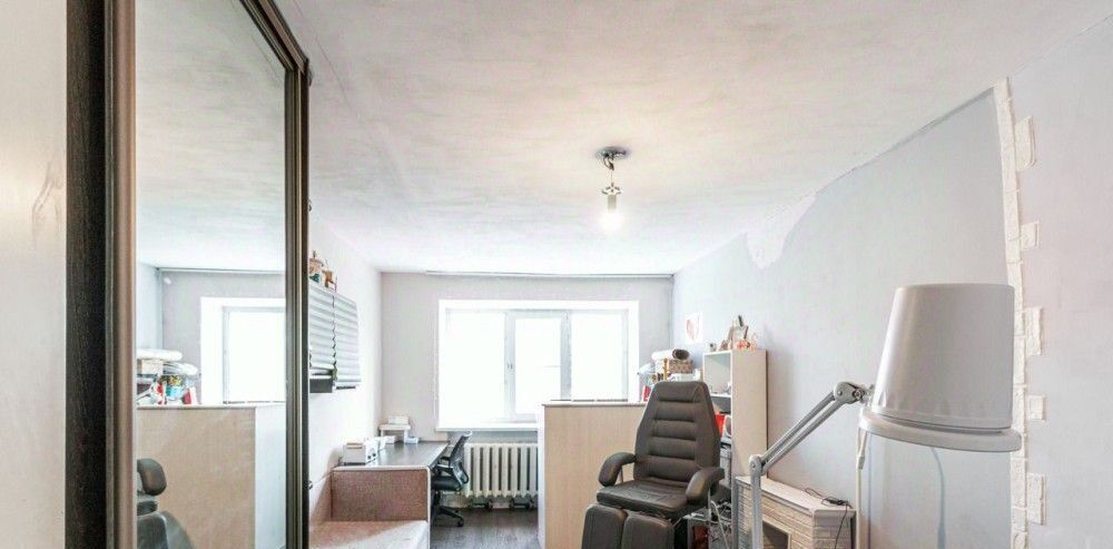 квартира г Омск р-н Центральный ул Иртышская 15а фото 4