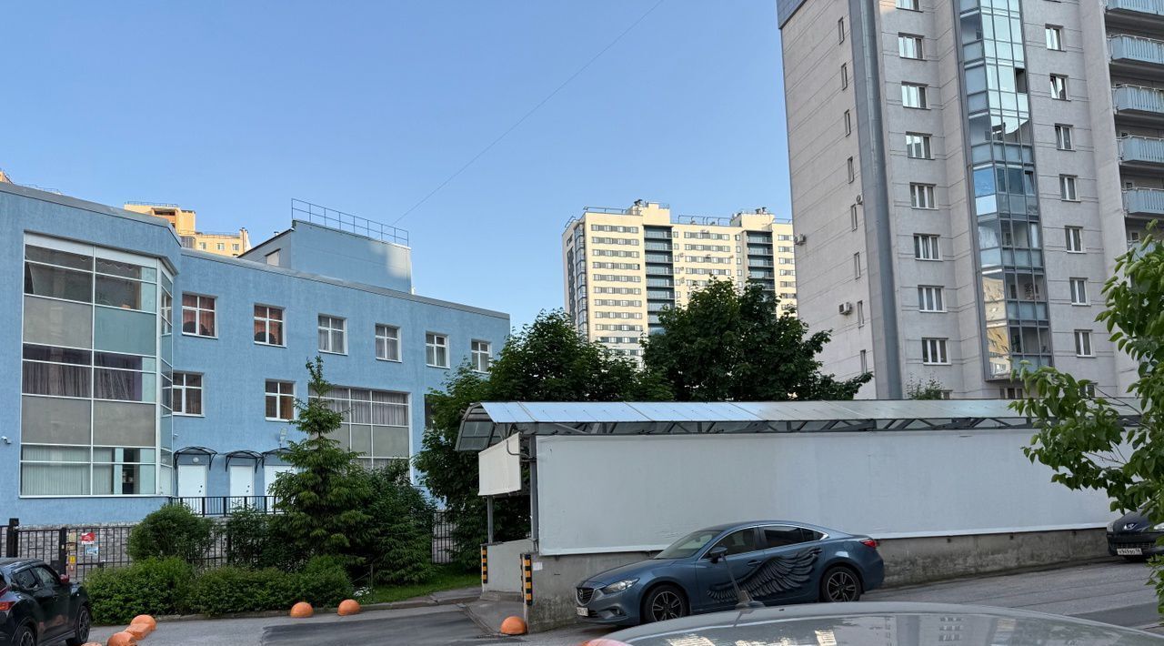 гараж г Санкт-Петербург пр-кт Шуваловский 90к/1 Беговая фото 2