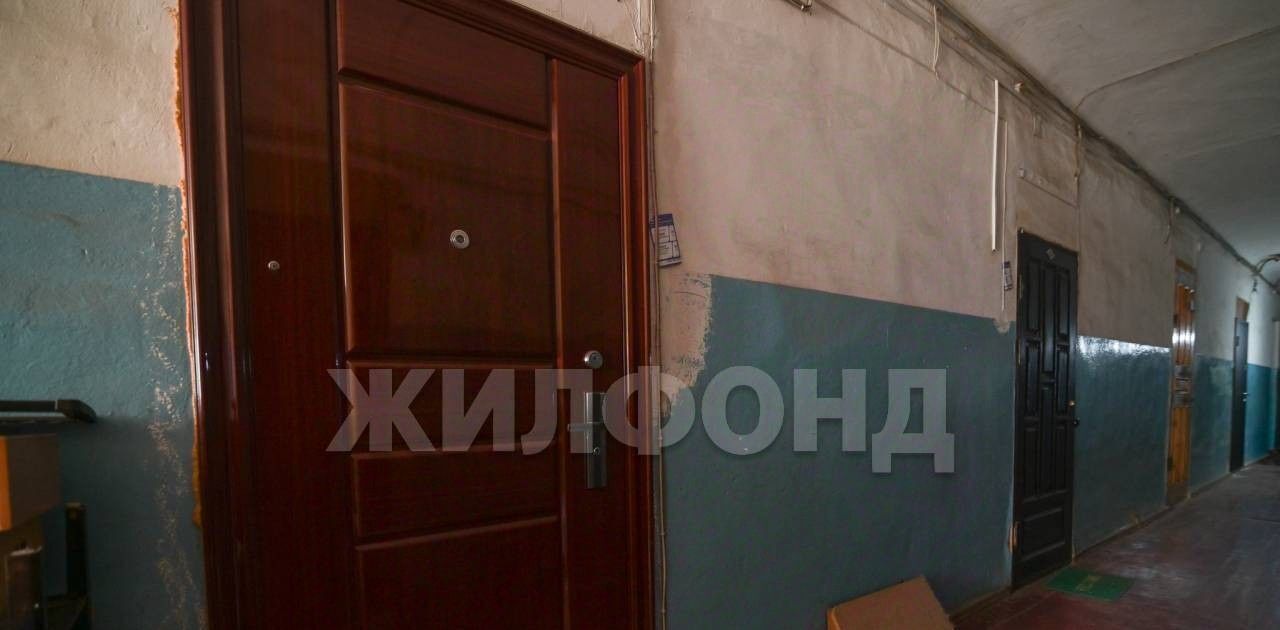 квартира г Барнаул р-н Октябрьский ул 40 лет Октября 29а фото 12