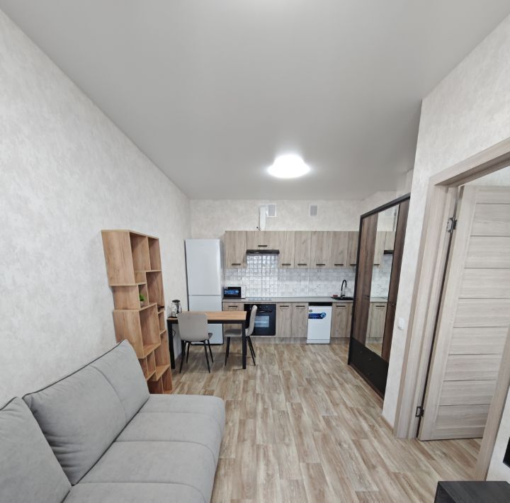 квартира г Красноярск р-н Центральный ул Караульная 43/4 Smart комплекс «Бульвар цветов» фото 1