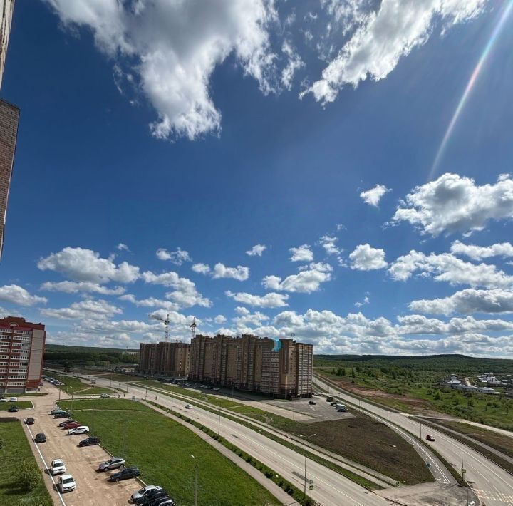 квартира г Октябрьский 34-й микрорайон 14 фото 2
