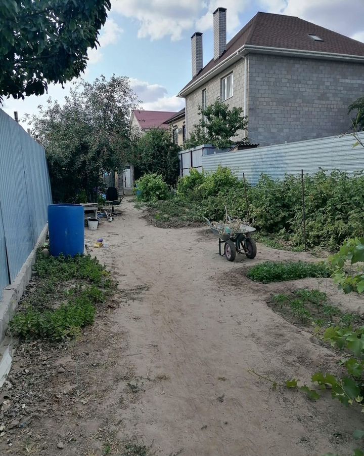 дом г Волгоград р-н Дзержинский ул Смольная 21 фото 4