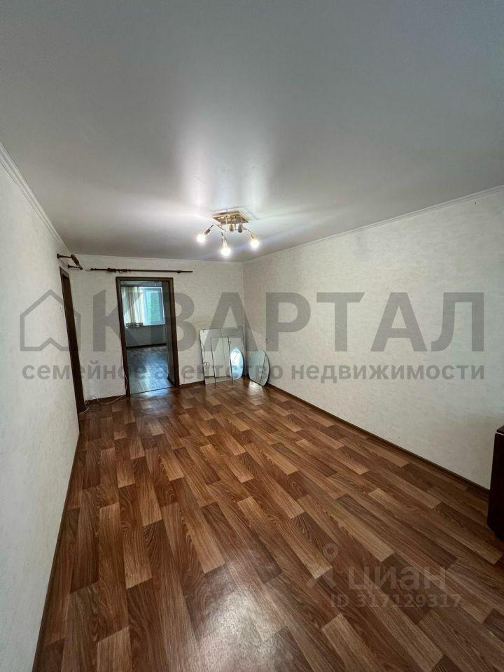 квартира г Орск р-н Ленинский ул Молодежная 10 фото 1