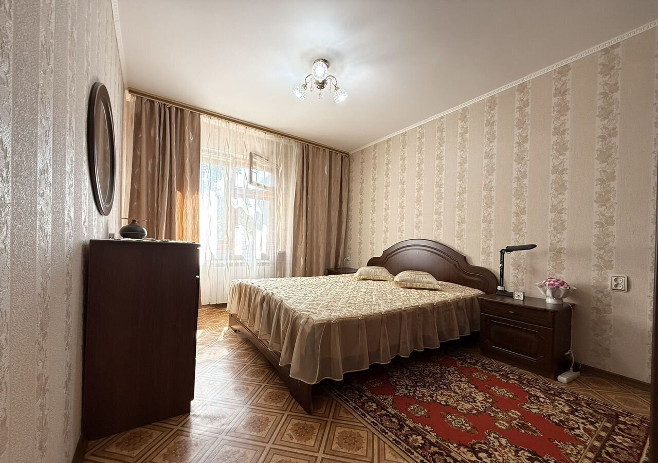 квартира г Астрахань р-н Советский ул Звездная 61к/1 фото 3