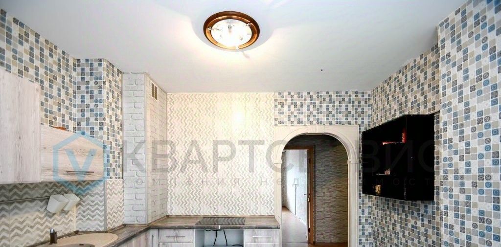 квартира г Омск р-н Октябрьский пр-кт Космический 4/1 14 Бк фото 1
