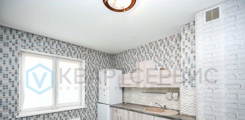 квартира г Омск р-н Октябрьский пр-кт Космический 4/1 14 Бк фото 3
