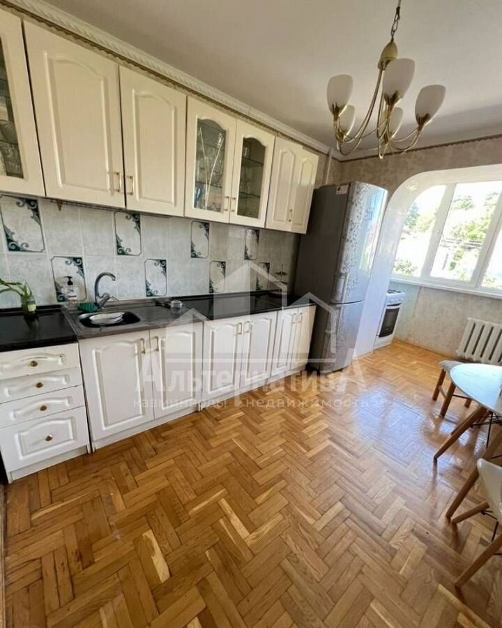квартира г Кисловодск ул Островского 36 фото 1