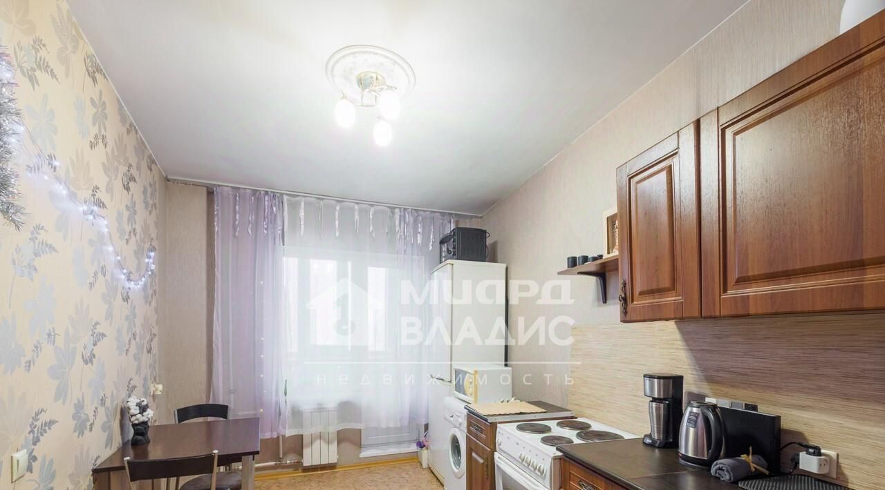 квартира г Омск р-н Центральный ул Маршала Жукова 1/37 101к фото 1