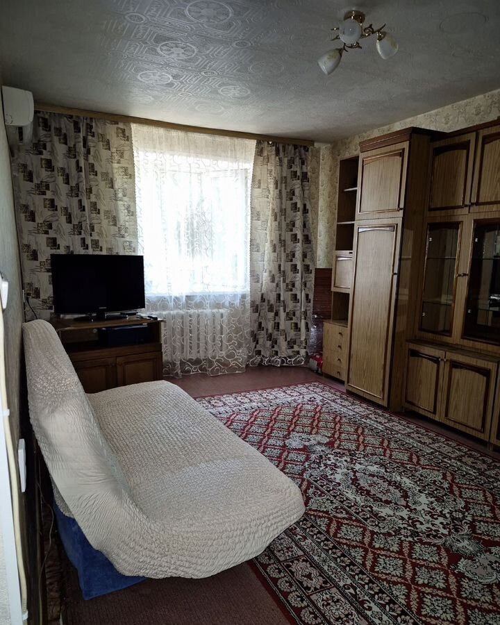 квартира г Астрахань р-н Советский ул Ползунова 7к/1 фото 1