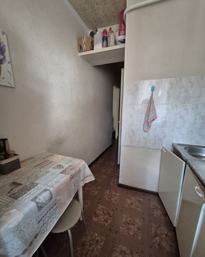 квартира г Астрахань р-н Советский ул Ползунова 7к/1 фото 4