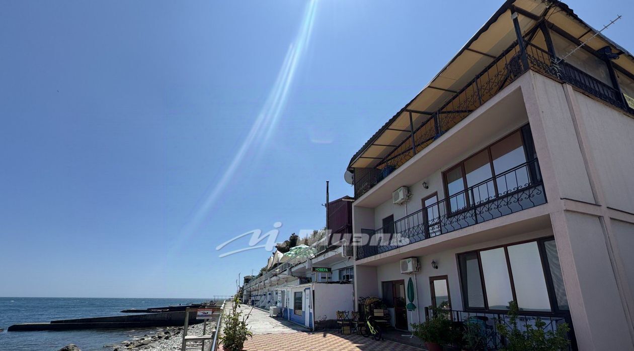 торговое помещение г Алушта ул Набережная 24д фото 1