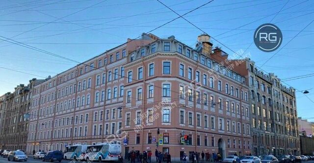 метро Василеостровская просп. Средний Васильевского острова, 36 фото