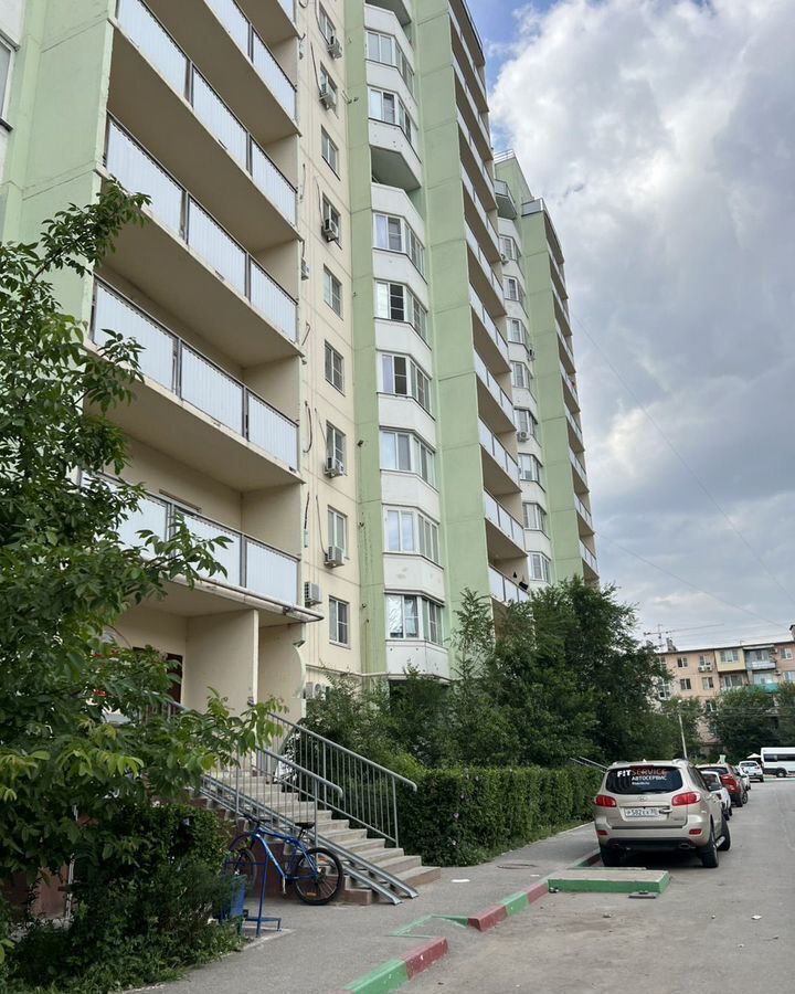 квартира г Астрахань р-н Кировский ул 2-я Зеленгинская 3к/1 фото 1