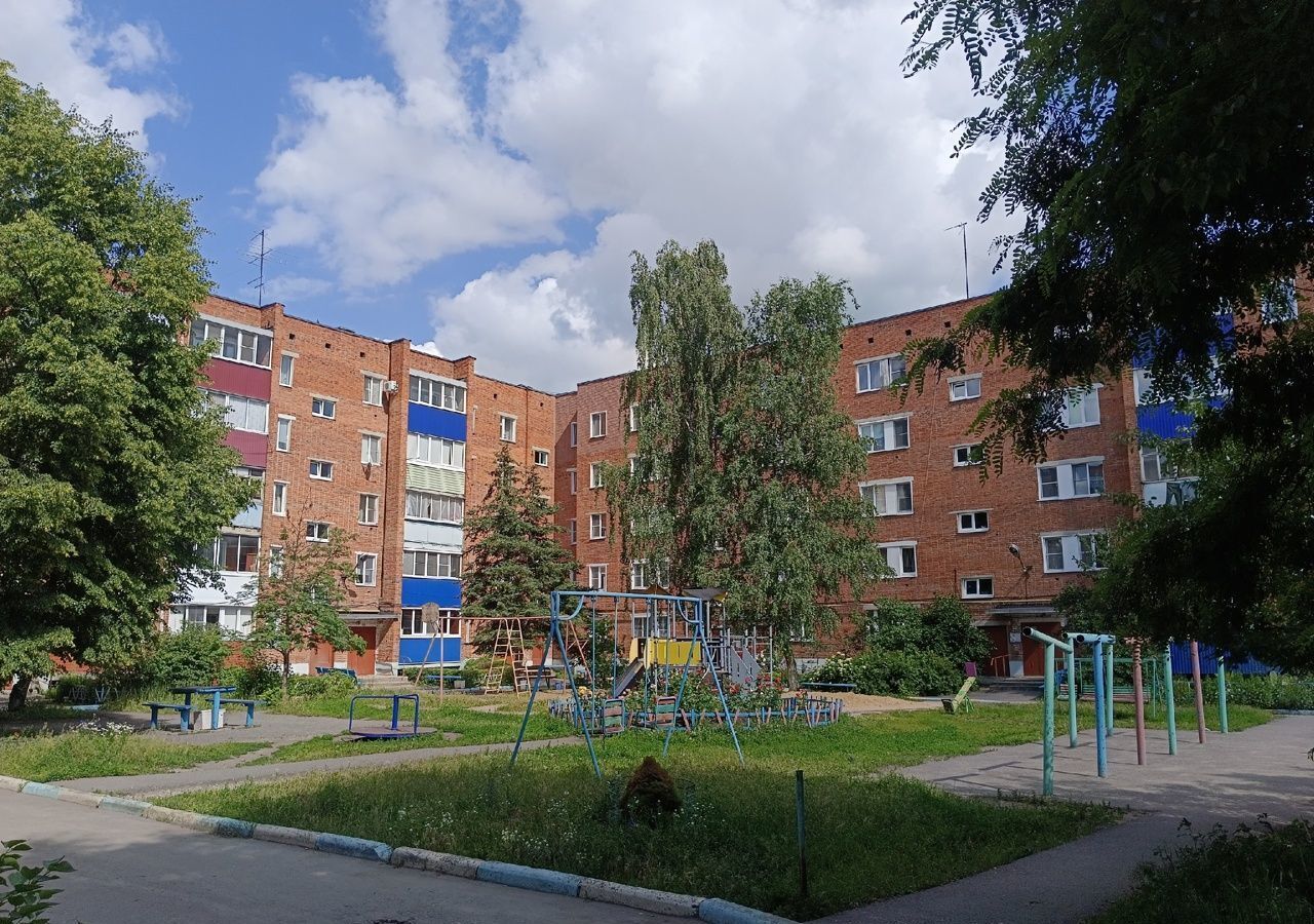 квартира г Елец ул Костенко 41 фото 1