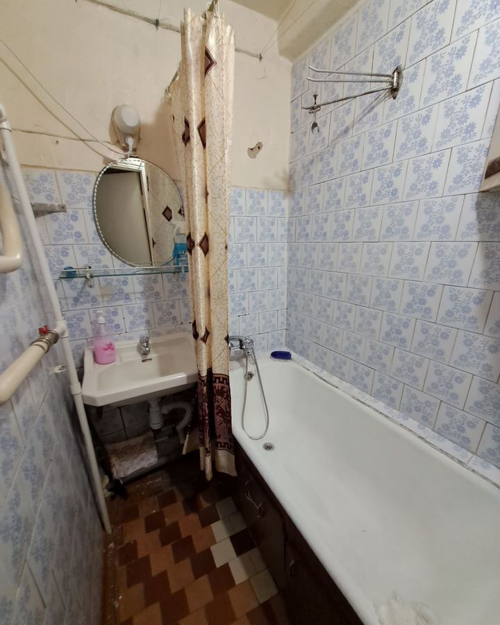 квартира г Тобольск ул Октябрьская 62 фото 9