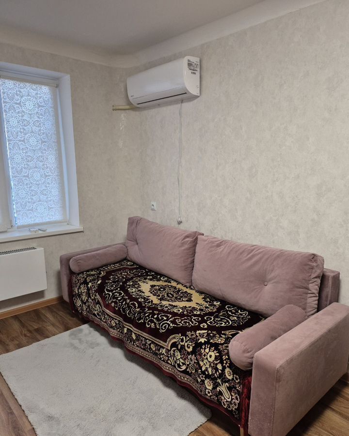 квартира г Волжский ул им Ю.П.Харламова 4 фото 3