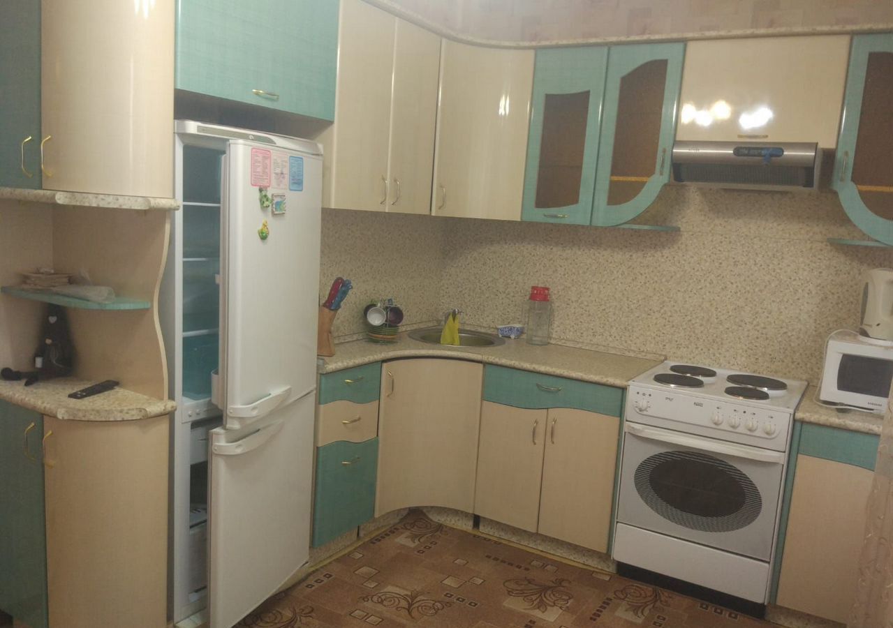 квартира г Омск р-н Октябрьский ул 6-я Линия 182 фото 2