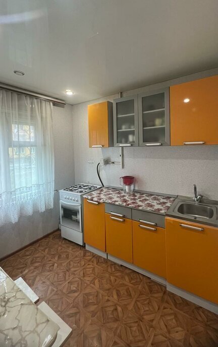 квартира г Омск ул Багратиона 25б посёлок Амурский фото 4