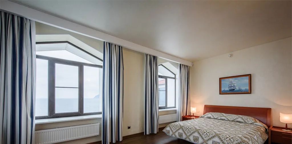 комната г Новороссийск с Широкая Балка наб Курортная 34 фото 1