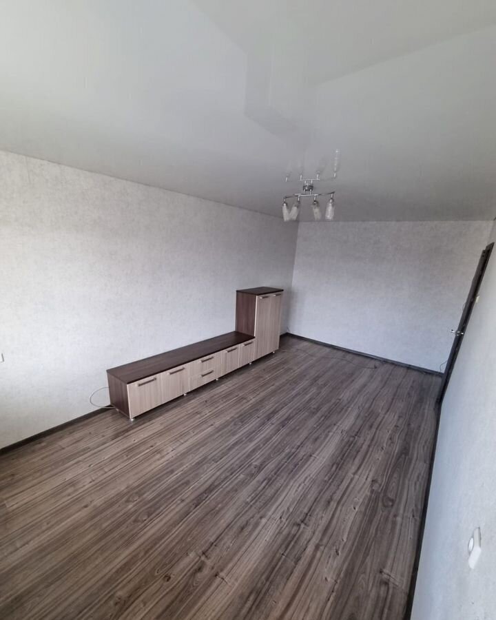 квартира г Магнитогорск р-н Орджоникидзевский ул Доменщиков 9/3 фото 16