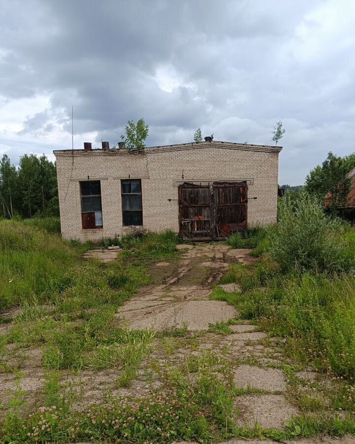 гараж г Чайковский с Ваньки ул Молодежная фото 1
