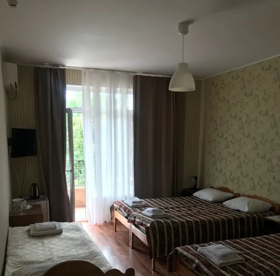 комната г Сочи р-н Лазаревский Лазаревское ул Хвойная 36 жилрайон фото 1