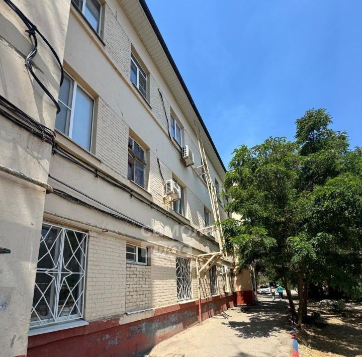 квартира г Астрахань р-н Советский ул Адмирала Нахимова 119 фото 1