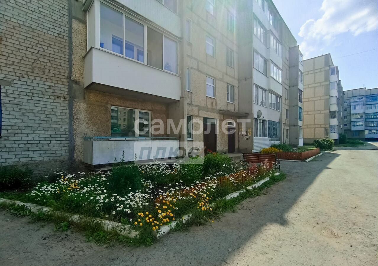 квартира р-н Артемовский г Артемовский ул Паровозников 30 фото 2