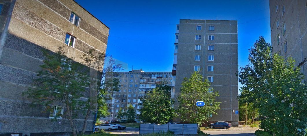 квартира г Мурманск р-н Ленинский пр-кт Героев-североморцев 7к/1 фото 1