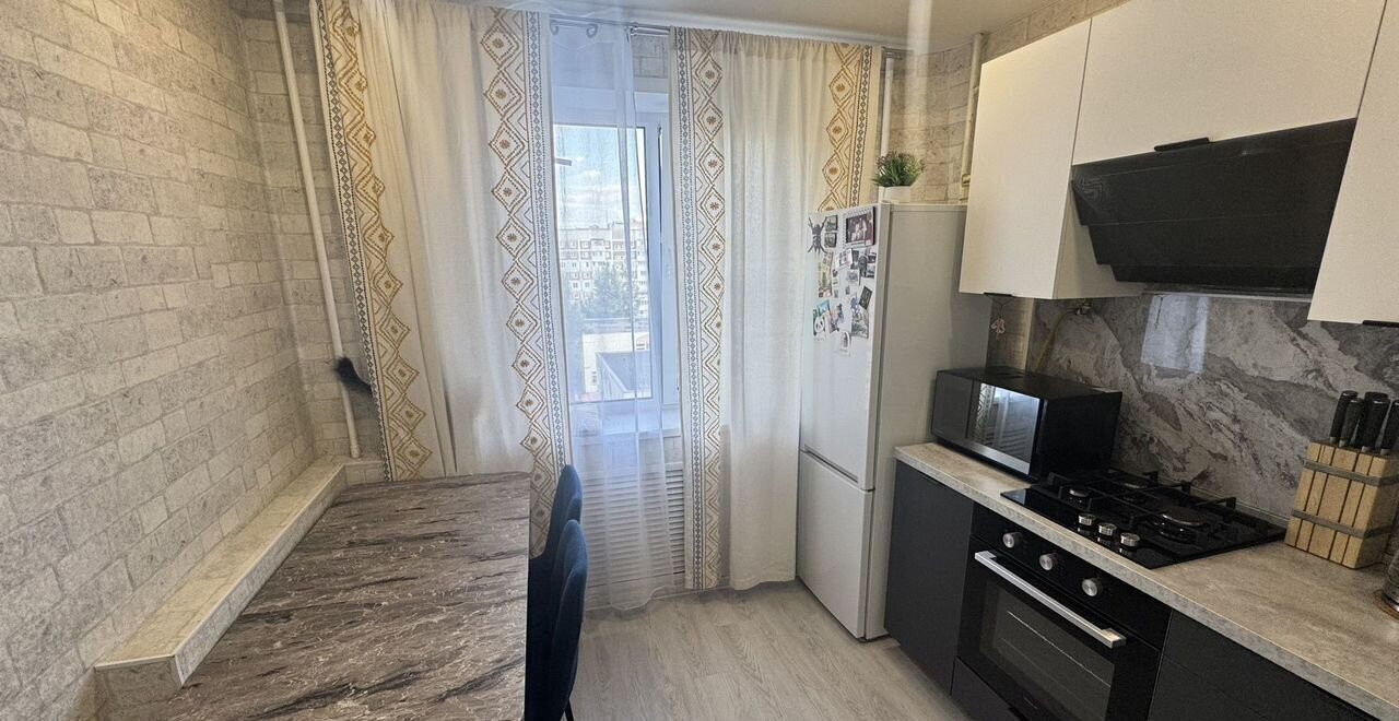 квартира г Казань метро Горки р-н Советский ул Закиева 37 мкр-н Азино-1 фото 3