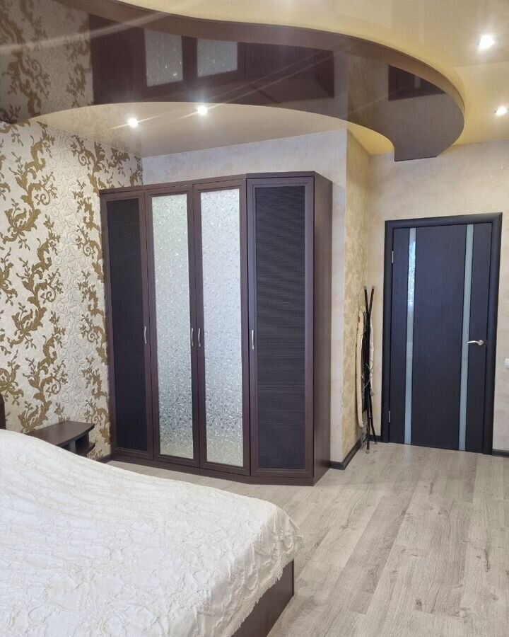 квартира г Красноярск р-н Свердловский наб Ярыгинская 23 фото 3
